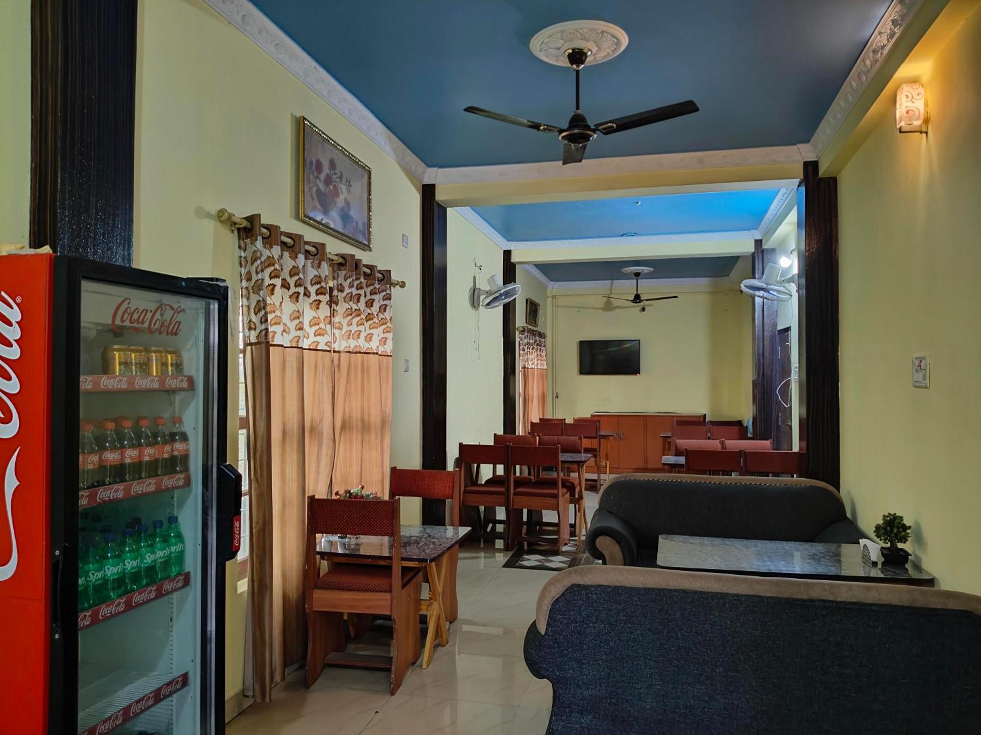 Hotel Daisy Park Bhairāhawā Exteriér fotografie