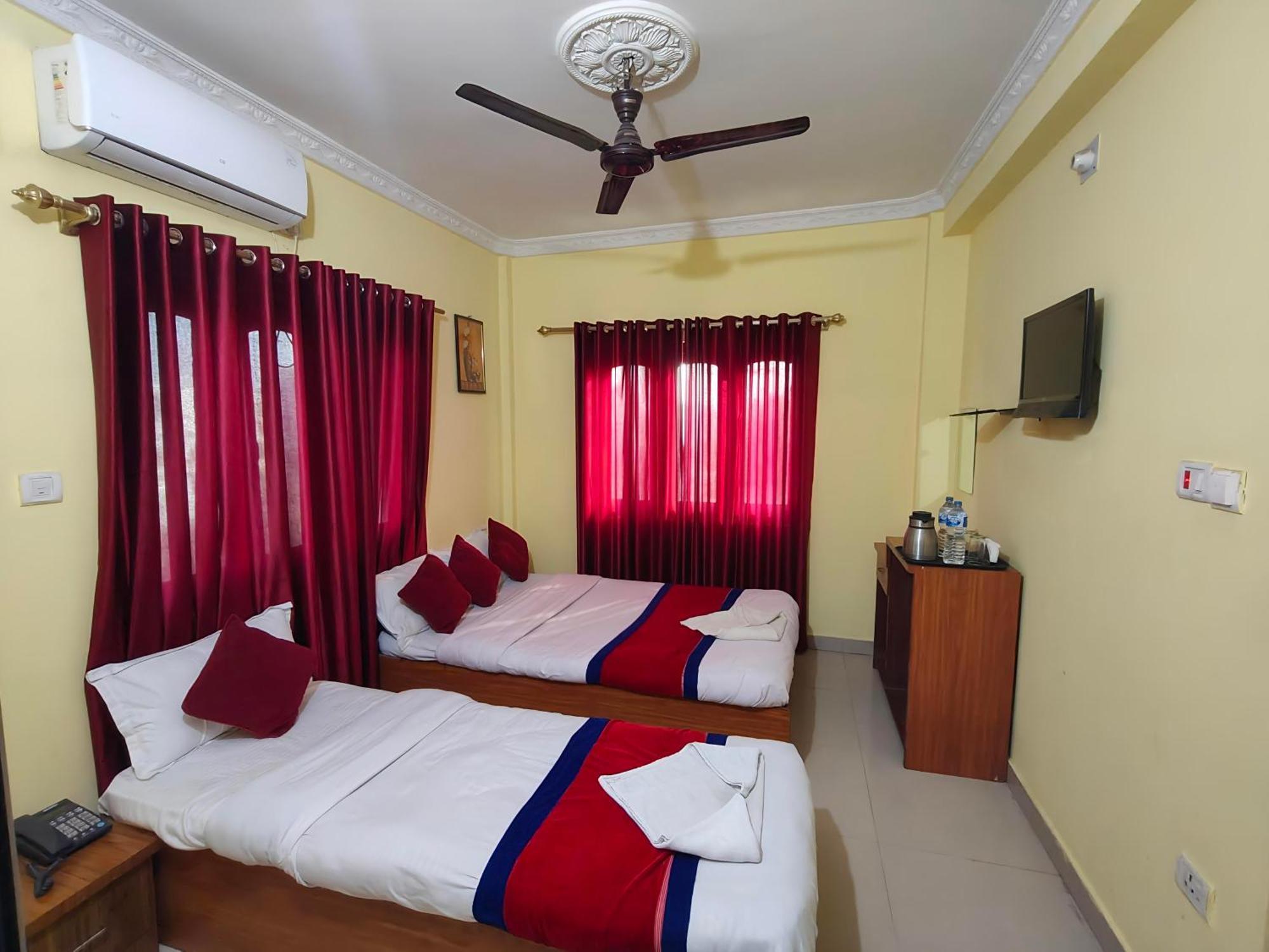 Hotel Daisy Park Bhairāhawā Exteriér fotografie